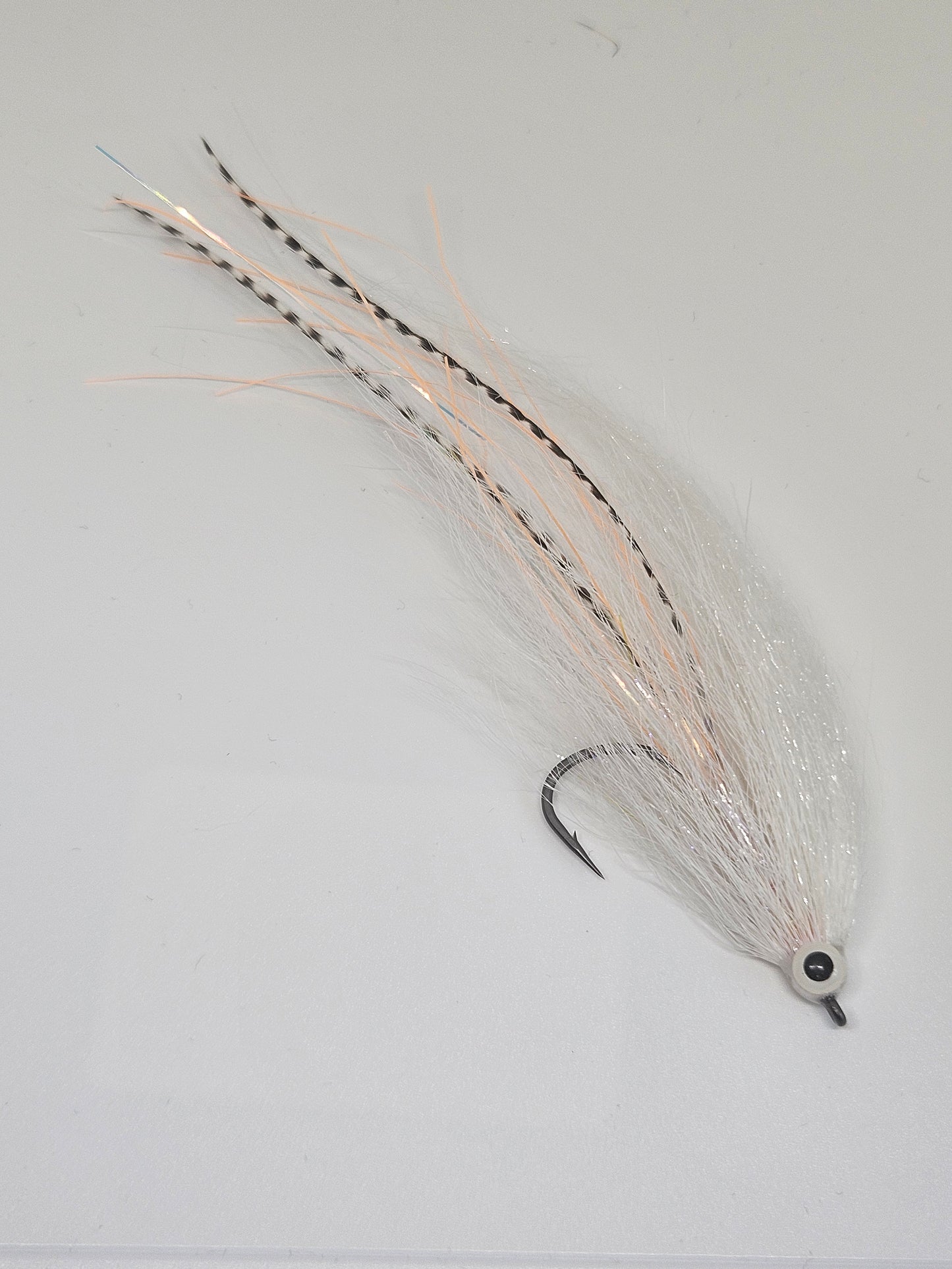 Bucktail Streamer (white with bit fl.orange in it)